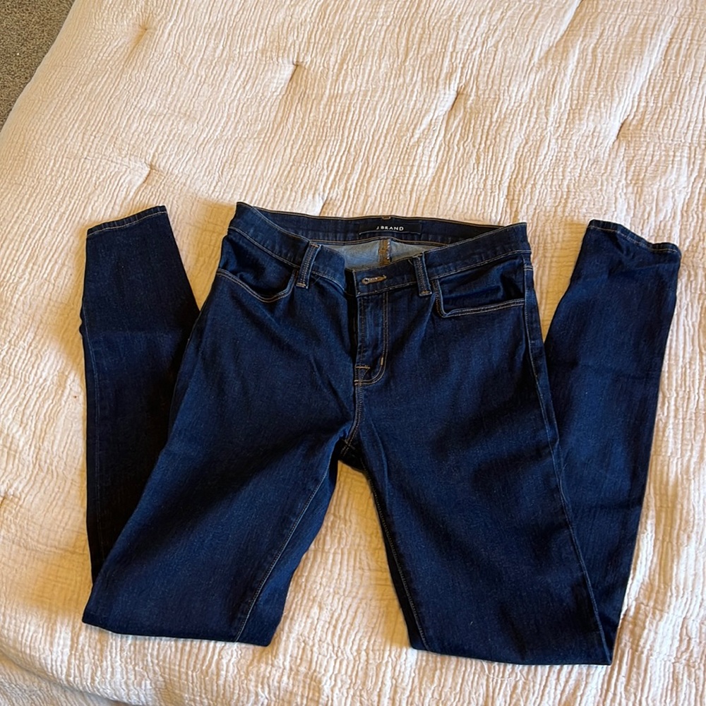 j brand from nordstrom. size 28. high waist dark denim skinny jean. stretchy.